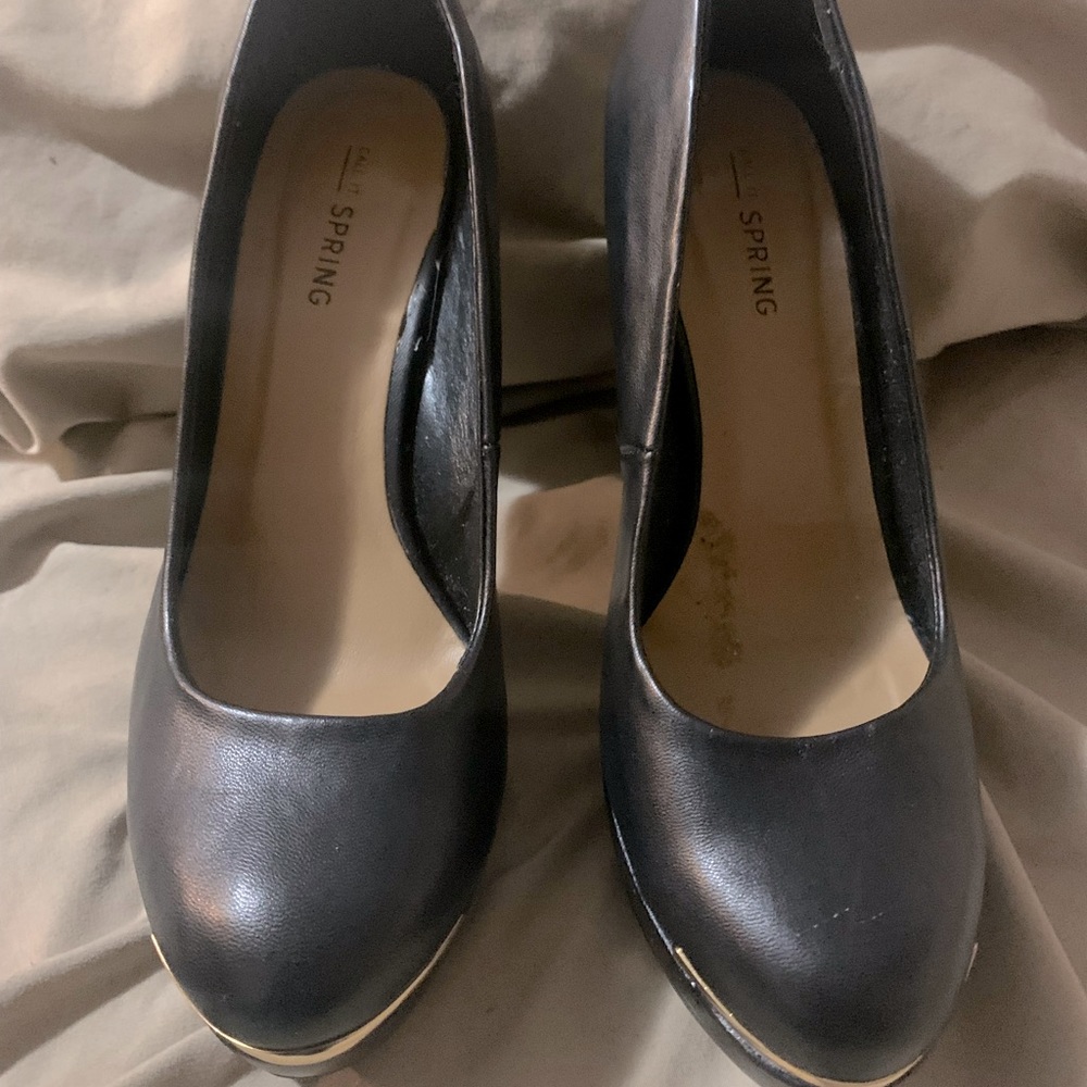 Size 7 spring shoes